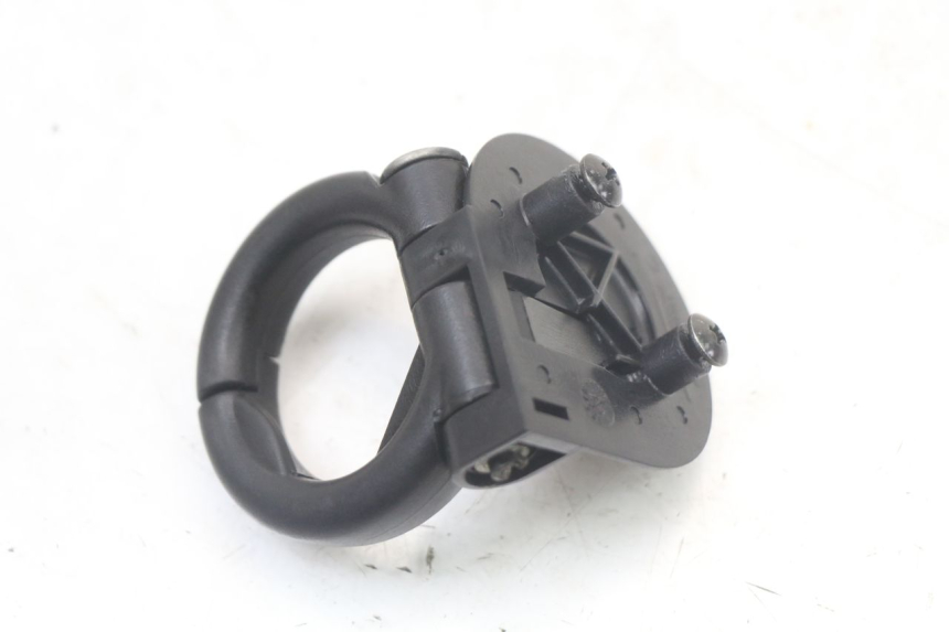 photo de BAG HOOK PIAGGIO LIBERTY IGET 4T 50 (2021 - 2025) - Alternative perspective