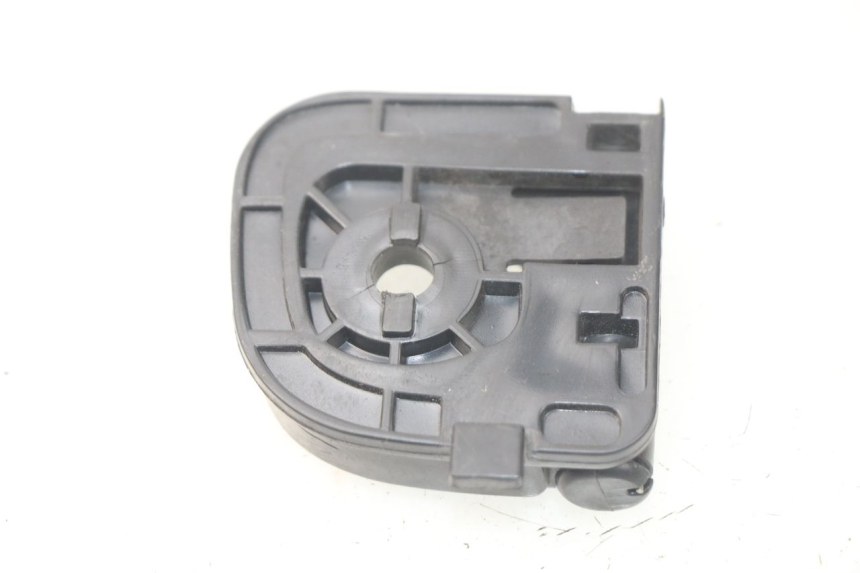 photo de LUGGAGE HOOK JM MOTORS SANTANA 50 (2014 - 2023) - Zoom on usage condition