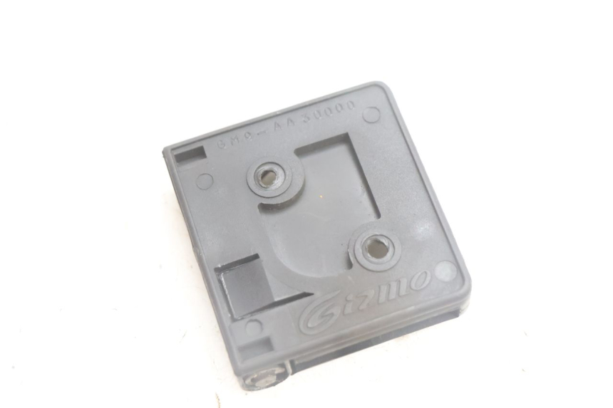 photo de LUGGAGE HOOK PEUGEOT SATELIS 125 (2006 - 2009) - Alternative perspective
