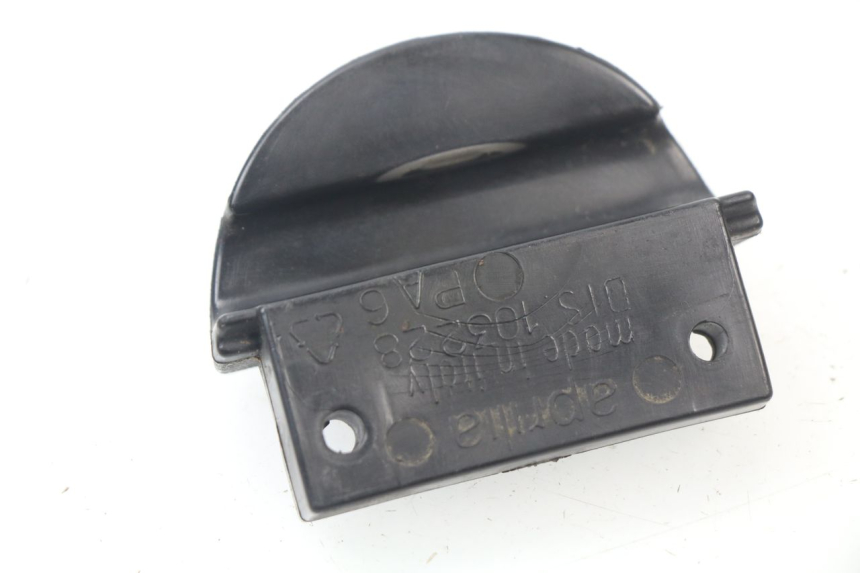 photo de BAG HOOK APRILIA SCARABEO GT 125 (1999 - 2007) - Component detail