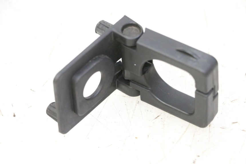 photo de BAG HOOK PEUGEOT STREETZONE I NAKED 2T 50 (2018 - 2020) - Main view