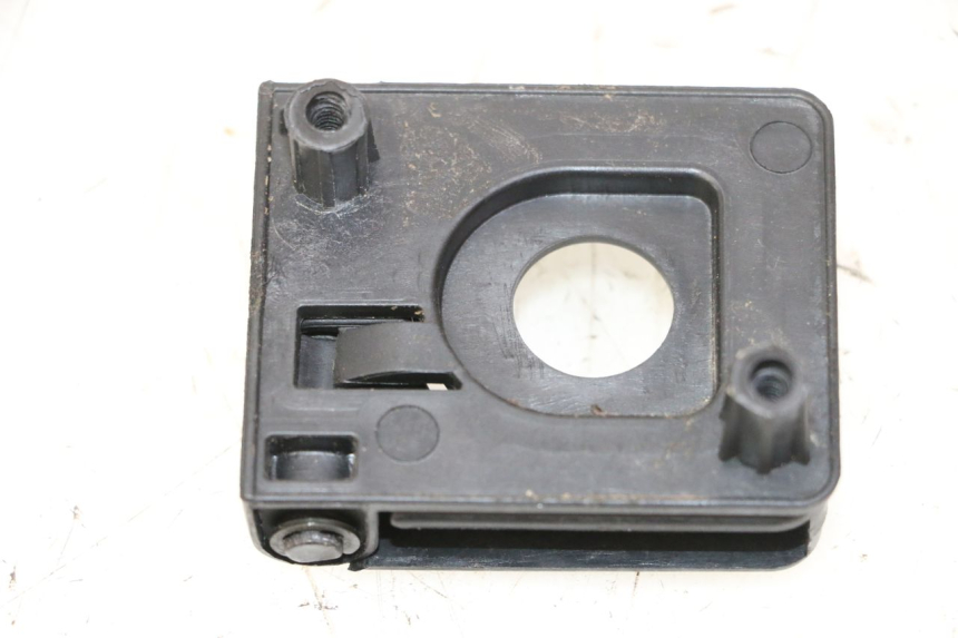 photo de BAG HOOK PEUGEOT STREETZONE I NAKED 2T 50 (2018 - 2020) - Component detail