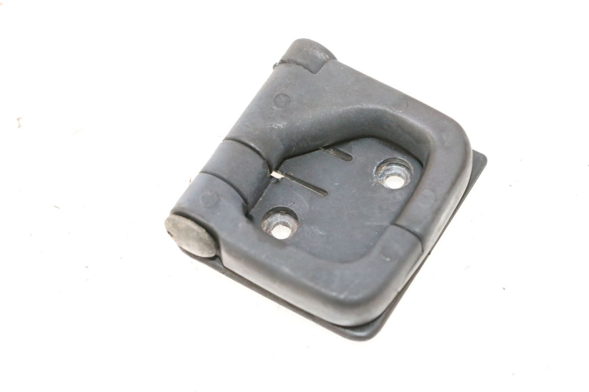 photo de BAG HOOK PIAGGIO TYPHOON 50 (2000 - 2009) - Component detail
