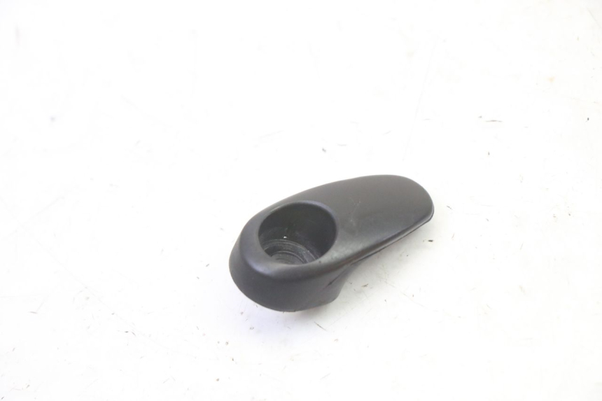 photo de BAG HOOK HONDA X8R 50 (1998 - 2003) - Component detail