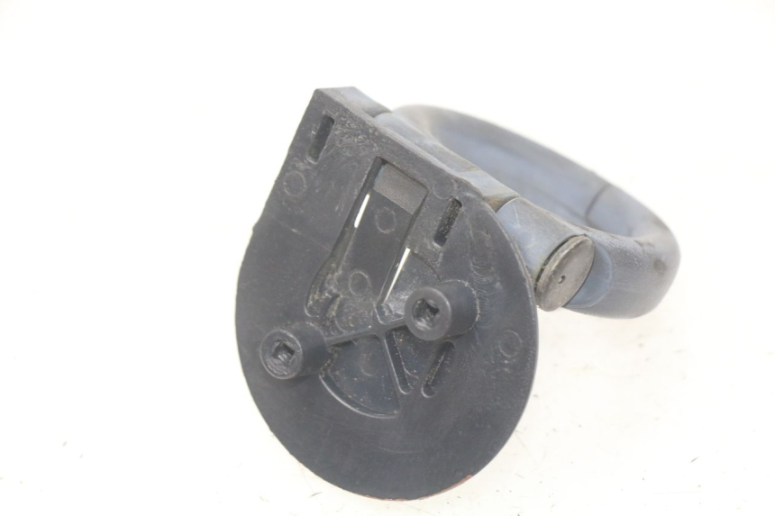 photo de LUGGAGE HOOK PIAGGIO X9 EVOLUTION 125 (2003 - 2007) - Zoom on usage condition