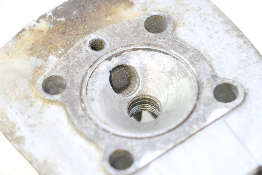 photo de CYLINDER HEAD PEUGEOT 103 SPX CLIP 50 (1989 - 1992) - Technical close-up