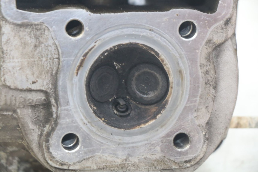 photo de CYLINDER HEAD KYMCO AGILITY 4T 50 (2018 - 2022) - Alternative perspective