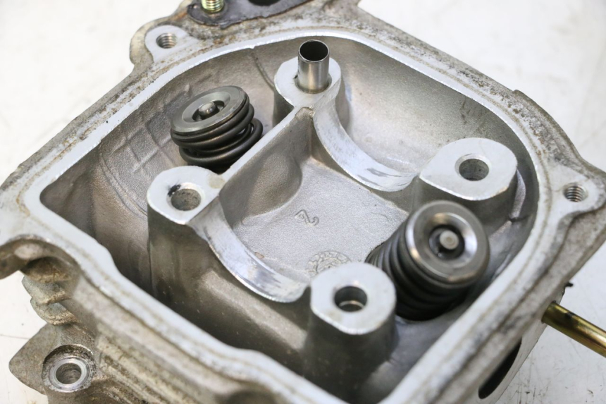 photo de CYLINDER HEAD KYMCO AGILITY PREMIUM 50 (2007 - 2010) - Markings and original references