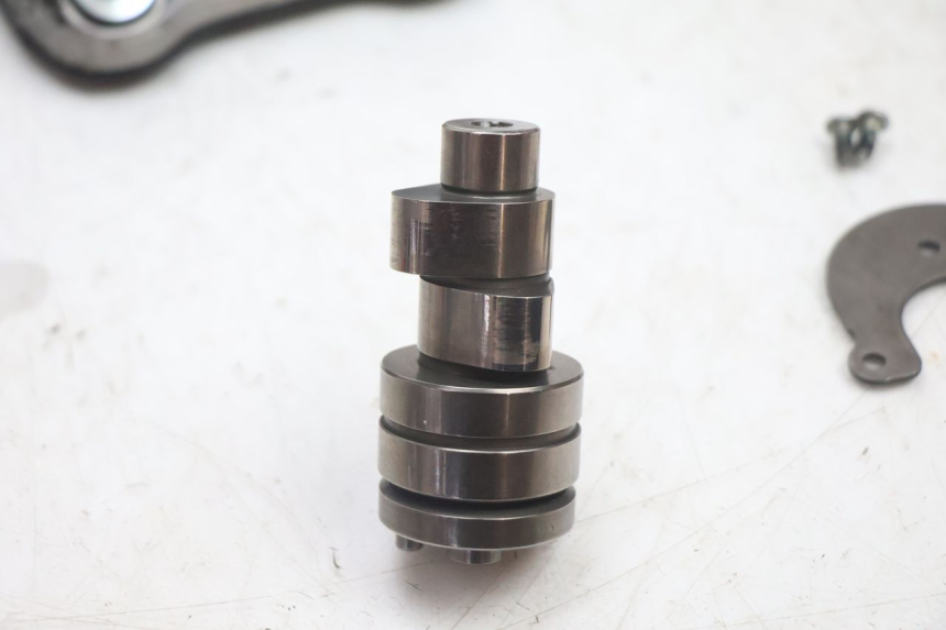 photo de REAR CYLINDER HEAD GILERA GP 800 (2007 - 2013) - Focus on structure