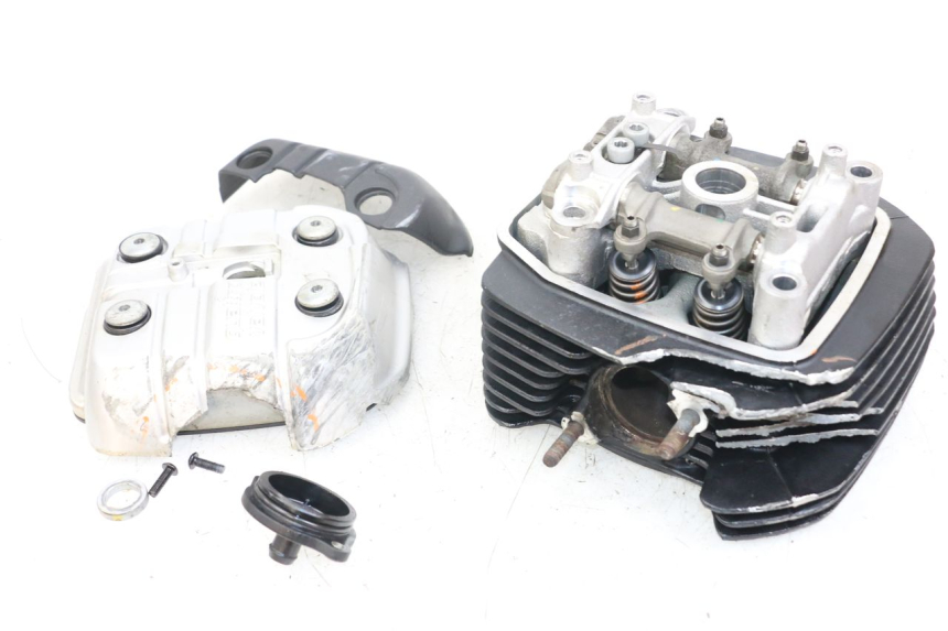 photo de REAR CYLINDER HEAD MOTO GUZZI NORGE 8V GT 1200 (2011 - 2016) - Component detail