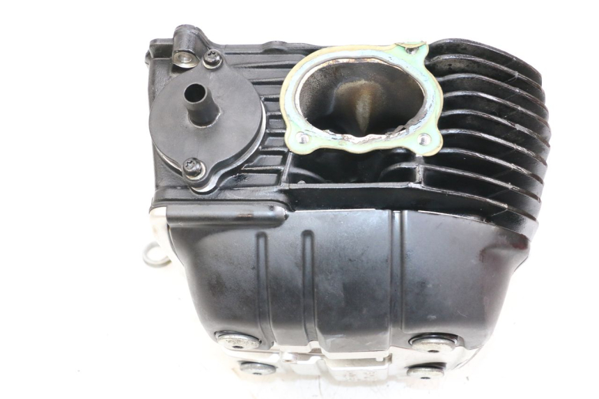 photo de REAR CYLINDER HEAD MOTO GUZZI NORGE 8V GT 1200 (2011 - 2016) - Fixing points details