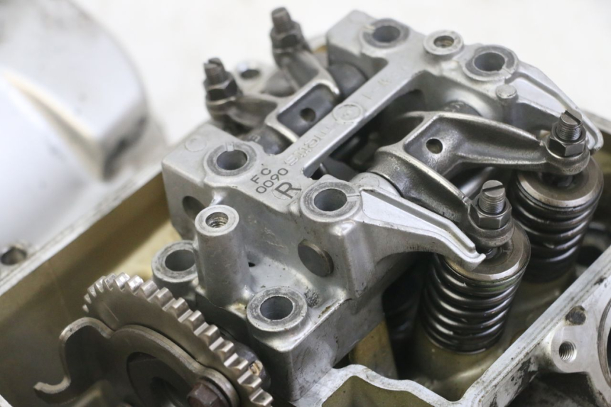 photo de REAR CYLINDER HEAD HONDA NTV DEAUVILLE ABS 700 (2007 - 2016) - Focus on structure