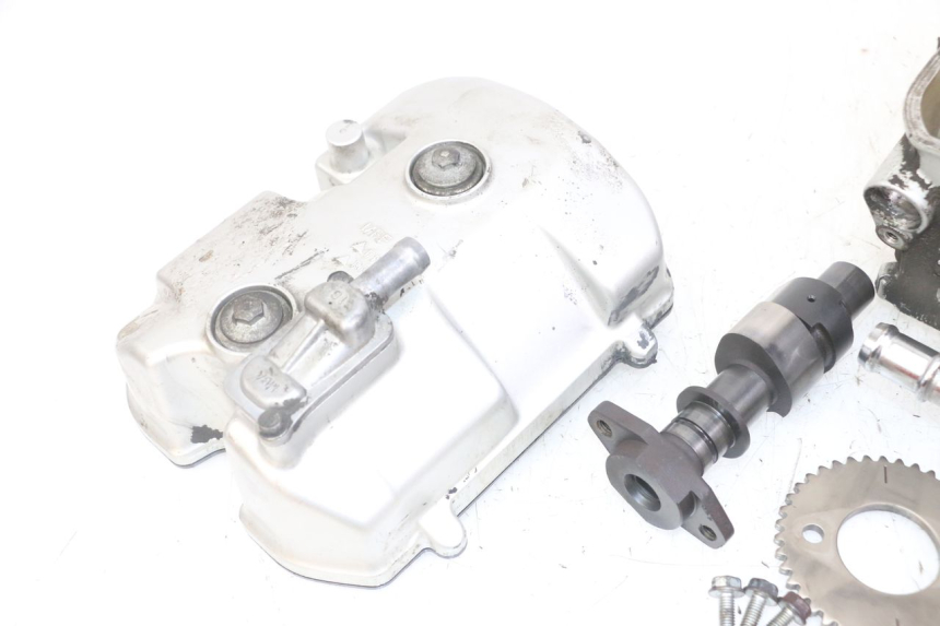 photo de REAR CYLINDER HEAD HONDA NTV DEAUVILLE ABS 700 (2007 - 2016) - Fixing points details