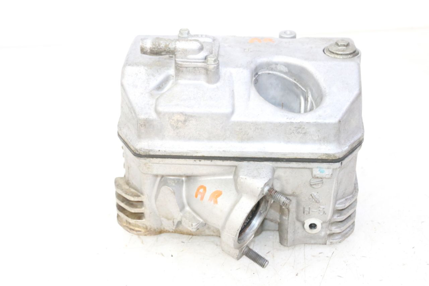 photo de REAR CYLINDER HEAD HONDA NTV DEAUVILLE 650 (2001 - 2006) - Technical close-up