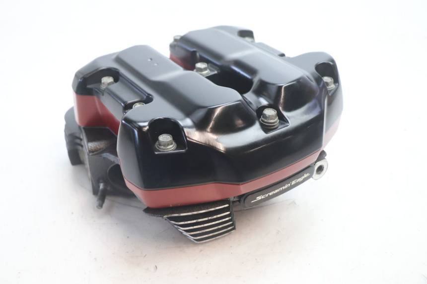photo de REAR CYLINDER HEAD HARLEY DAVIDSON ROAD GLIDE FLTRXSE 1920 (2018 - 2022) - Alternative angle