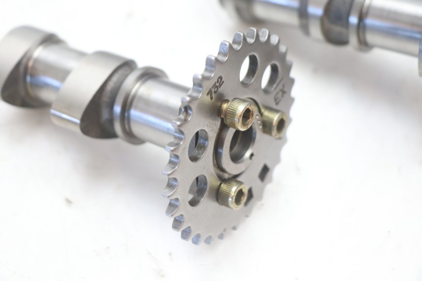 photo de REAR CYLINDER HEAD CAN-AM SPYDER RS 1000 (2008 - 2012) - Supplementary product photo
