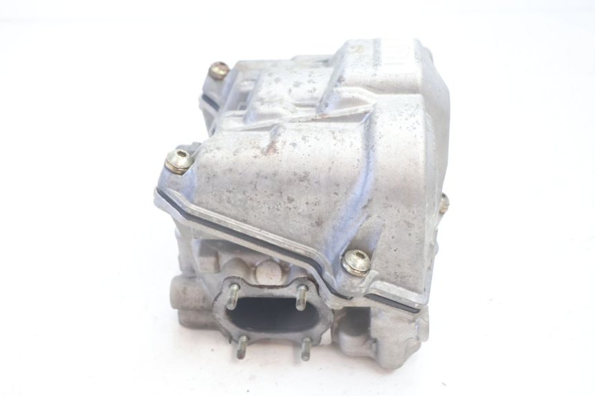 photo de REAR CYLINDER HEAD CAN-AM SPYDER RS 1000 (2008 - 2012) - Fixing points details