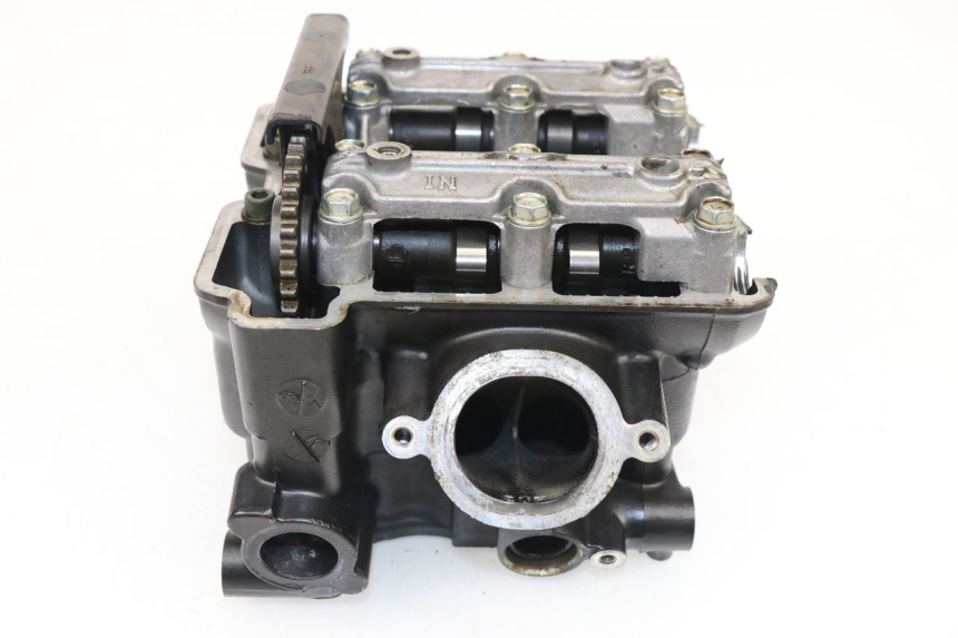 photo de REAR CYLINDER HEAD SUZUKI SV N 650 (1999 - 2002) - Technical close-up