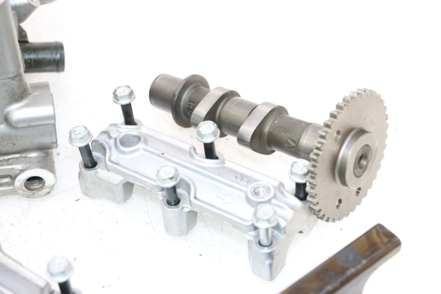 photo de REAR CYLINDER HEAD SUZUKI SV S 650 (1999 - 2002) - Used quality zoom