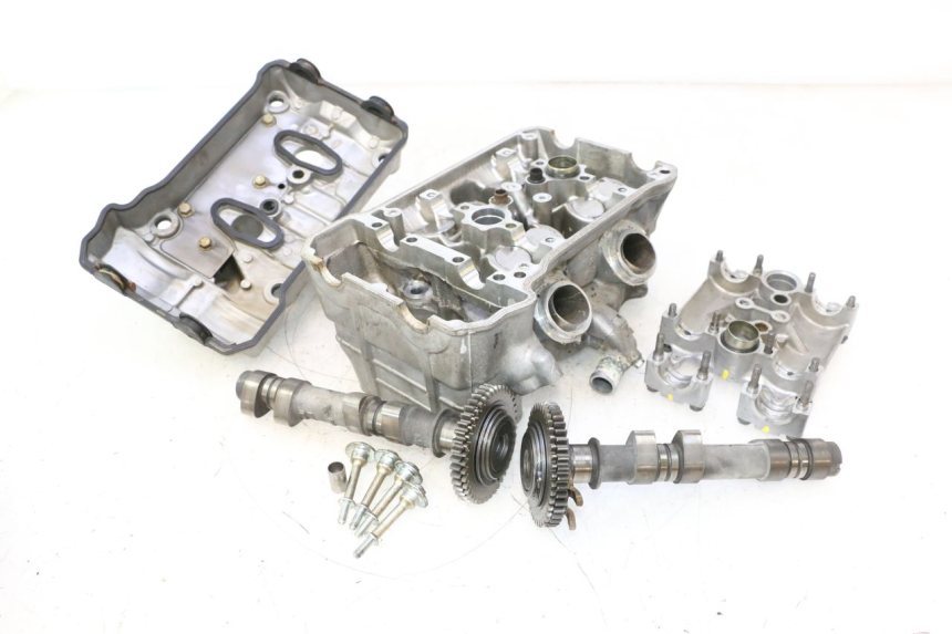 photo de REAR CYLINDER HEAD HONDA VFR FI RC46 800 (1998 - 2001) - Main view