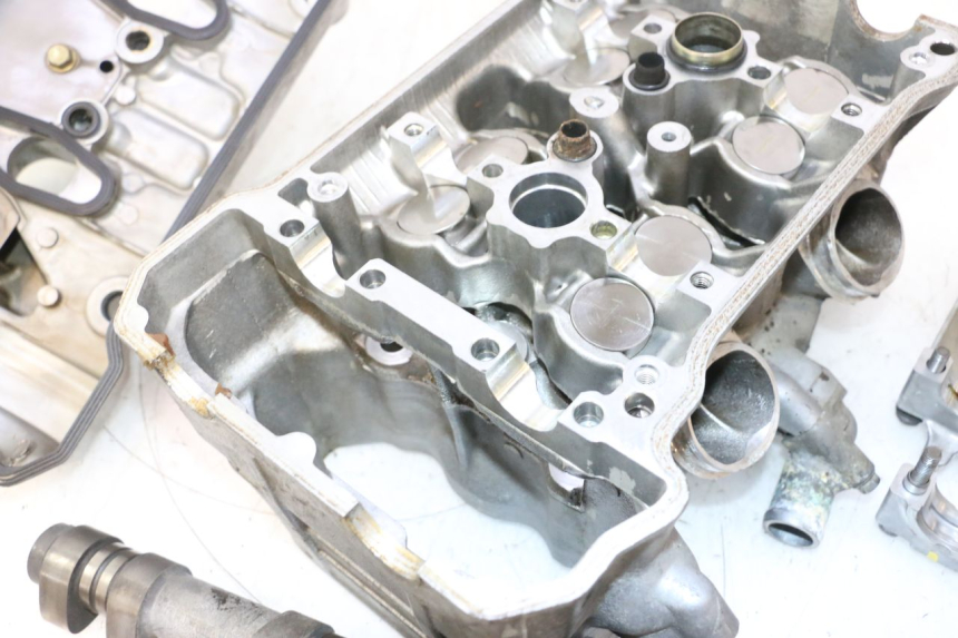 photo de REAR CYLINDER HEAD HONDA VFR FI RC46 800 (1998 - 2001) - Main view