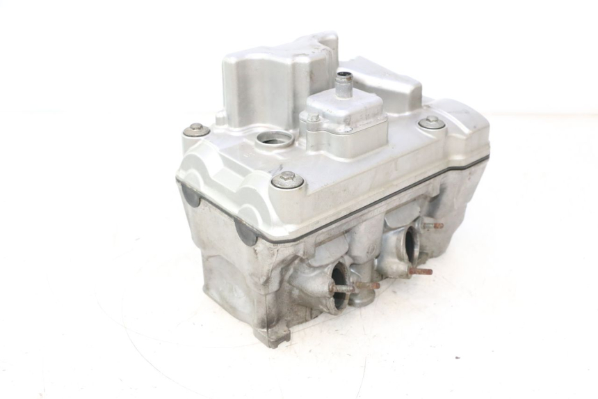 photo de REAR CYLINDER HEAD HONDA VFR FI RC46 800 (1998 - 2001) - Alternative perspective
