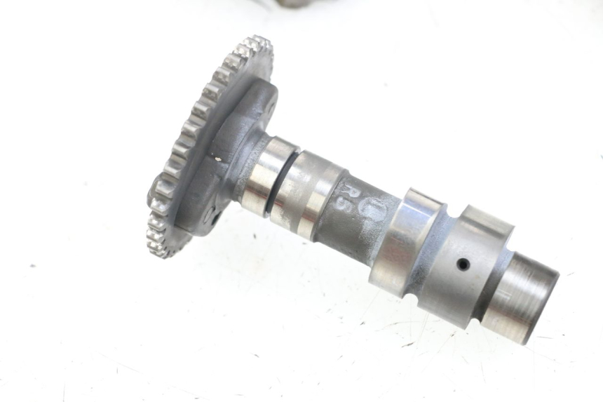 photo de REAR CYLINDER HEAD SUZUKI VL INTRUDER 125 (2004 - 2007) - Component zoom