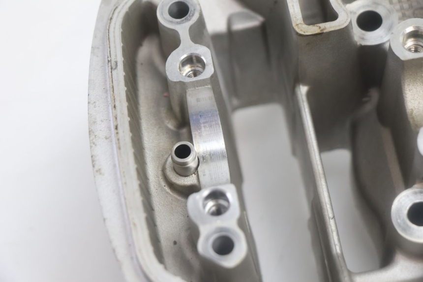 photo de REAR CYLINDER HEAD HONDA XLV VARADERO 125 (2007 - 2012) - Supplementary product photo