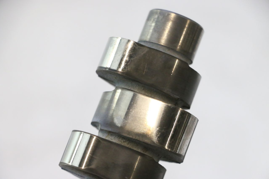 photo de REAR CYLINDER HEAD HONDA XRV AFRICA TWIN 750 (1990 - 1992) - Detailed visual inspection