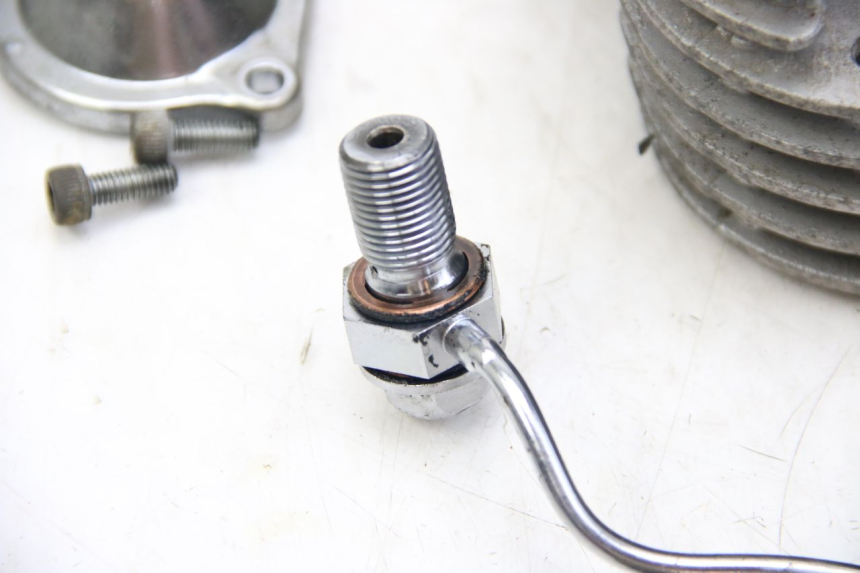 photo de REAR CYLINDER HEAD YAMAHA XV VIRAGO 750 (1984 - 1998) - Used quality zoom