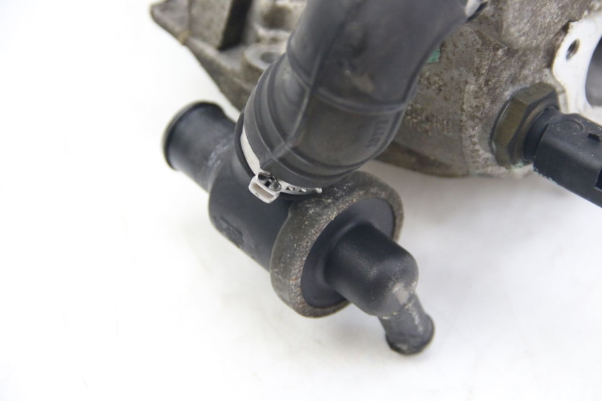 photo de CYLINDER HEAD APRILIA ATLANTIC 500 (2002 - 2003) - Distinctive features