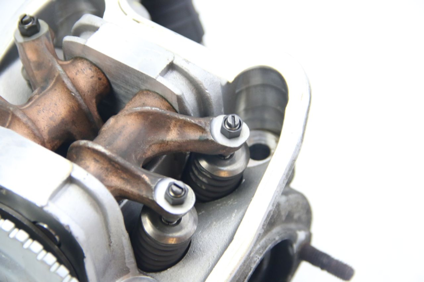 photo de CYLINDER HEAD APRILIA ATLANTIC 500 (2002 - 2003) - Alternative angle