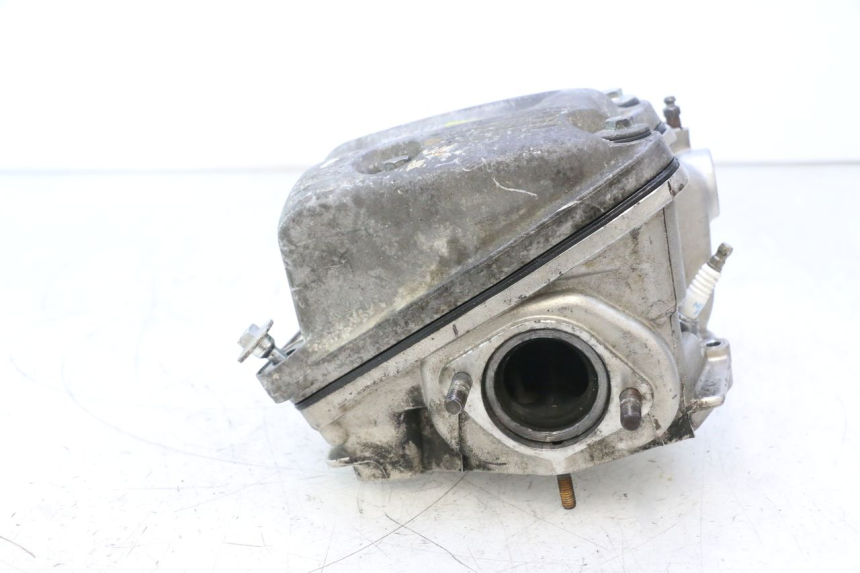 photo de FRONT CYLINDER HEAD GILERA GP 800 (2007 - 2013) - Component detail