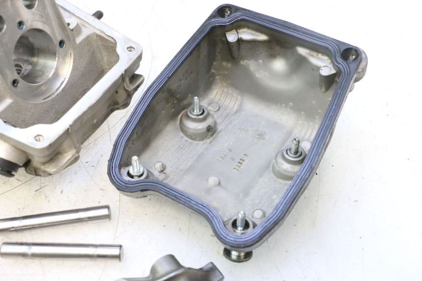 photo de FRONT CYLINDER HEAD GILERA GP 800 (2007 - 2013) - Alternative perspective