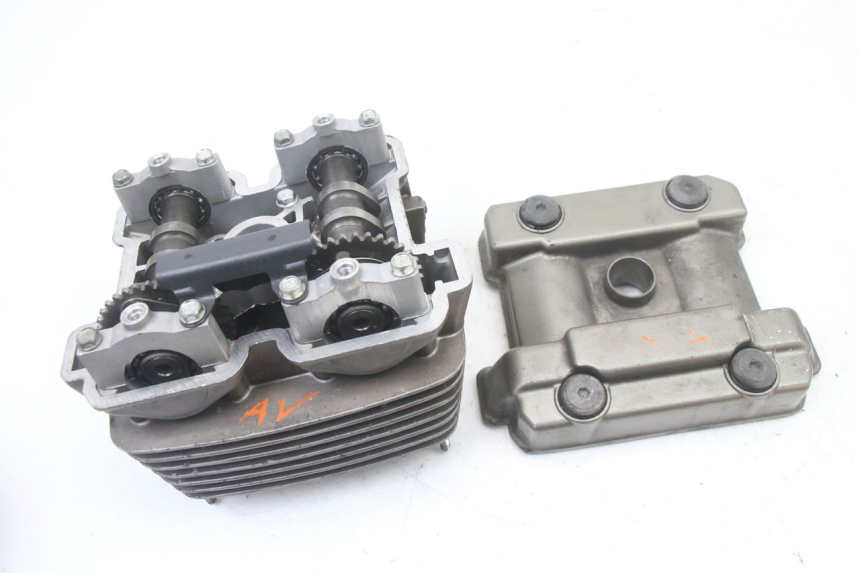 photo de FRONT CYLINDER HEAD HYOSUNG GTR 125 (2006 - 2008) - Component zoom