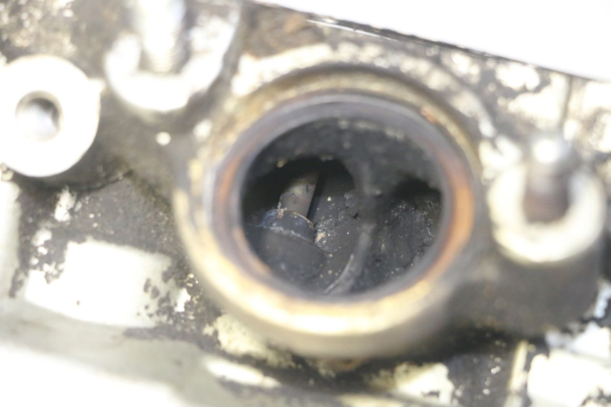 photo de FRONT CYLINDER HEAD HONDA NTV DEAUVILLE ABS 700 (2007 - 2016) - Alternative perspective