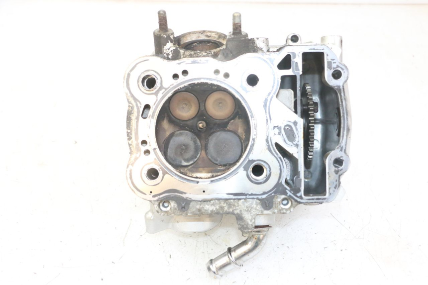 photo de FRONT CYLINDER HEAD HONDA NTV DEAUVILLE ABS 700 (2007 - 2016) - Surface and material condition