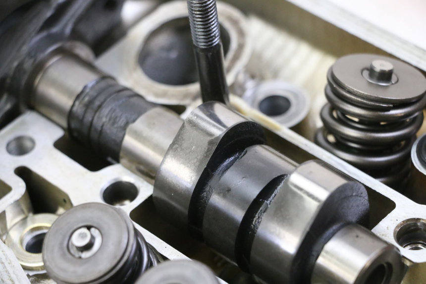 photo de FRONT CYLINDER HEAD HONDA NTV DEAUVILLE 650 (2001 - 2006) - Component zoom