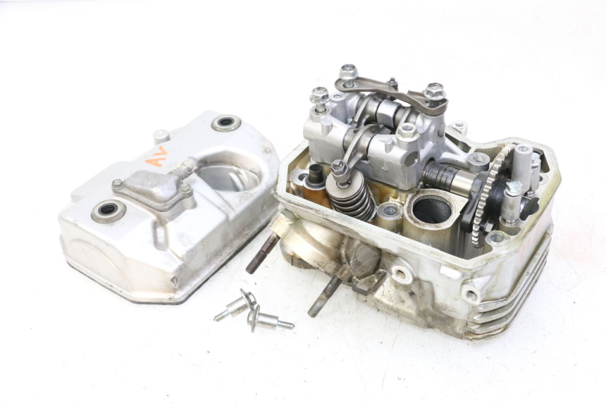 photo de FRONT CYLINDER HEAD HONDA NTV DEAUVILLE 650 (2001 - 2006) - Used quality zoom