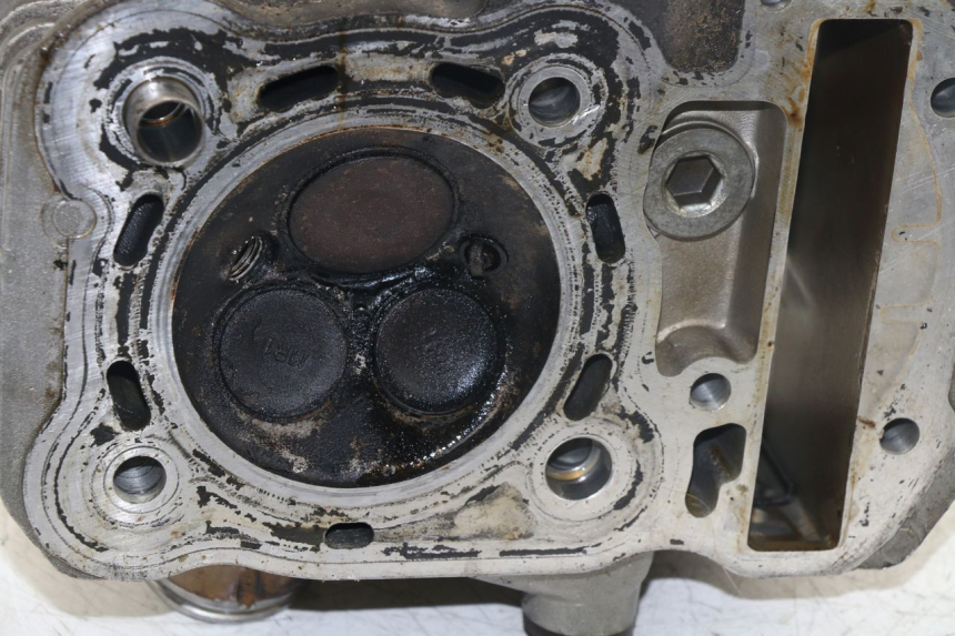 photo de FRONT CYLINDER HEAD HONDA NTV REVERSE 650 (1988 - 1988) - Markings and original references