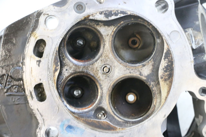 photo de FRONT CYLINDER HEAD BMW R RT ABS 1200 (2010 - 2014) - Additional view of the item