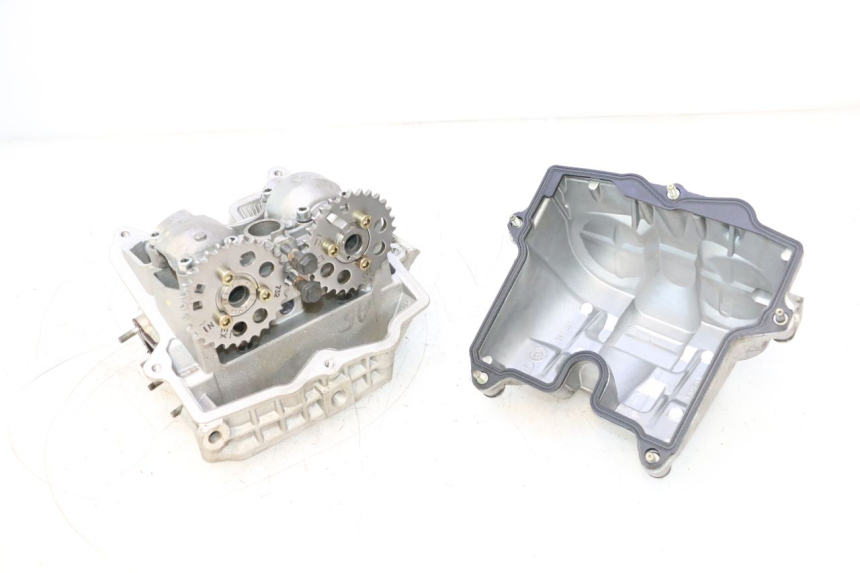 photo de FRONT CYLINDER HEAD CAN-AM SPYDER RS 1000 (2008 - 2012) - Additional view of the item