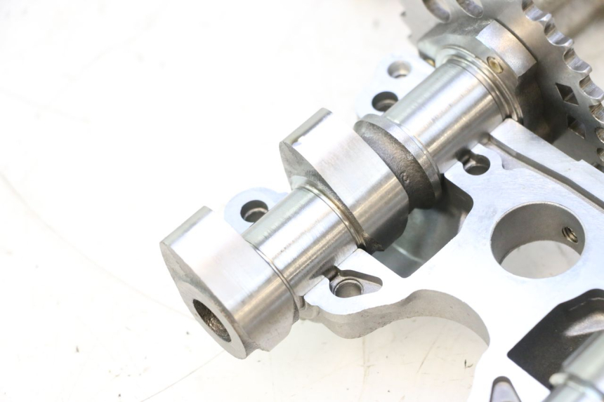 photo de FRONT CYLINDER HEAD CAN-AM SPYDER RS 1000 (2008 - 2012) - Supplementary product photo