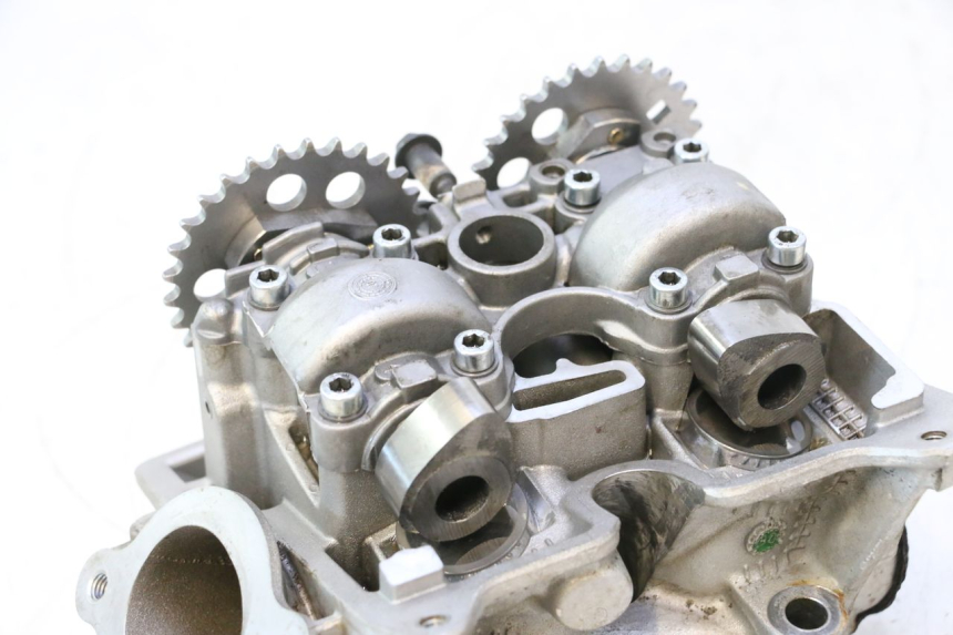 photo de FRONT CYLINDER HEAD CAN-AM SPYDER RS 1000 (2008 - 2012) - Surface and material condition