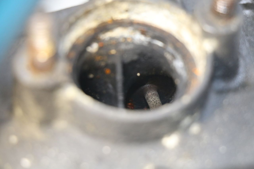 photo de FRONT CYLINDER HEAD SUZUKI SV N 650 (1999 - 2002) - Technical close-up