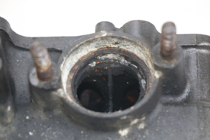 photo de FRONT CYLINDER HEAD SUZUKI SV N 650 (1999 - 2002) - Surface and material condition