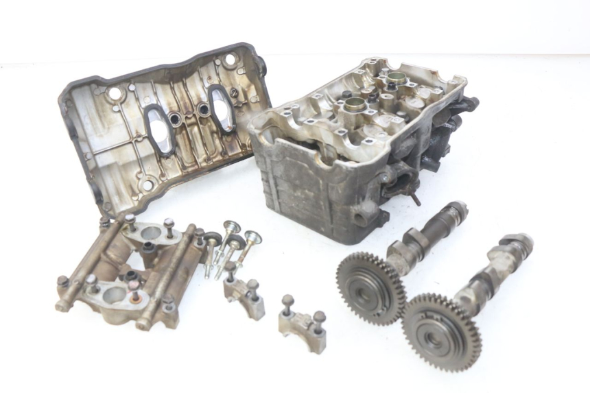 photo de FRONT CYLINDER HEAD HONDA VFR FI RC46 800 (1998 - 2001) - Main view