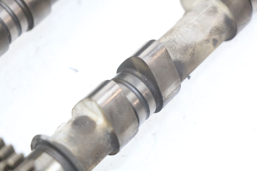 photo de FRONT CYLINDER HEAD HONDA VFR FI RC46 800 (1998 - 2001) - Detailed visual inspection