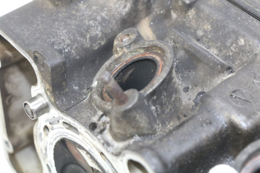 photo de FRONT CYLINDER HEAD HONDA VFR FI RC46 800 (1998 - 2001) - Fixing points details