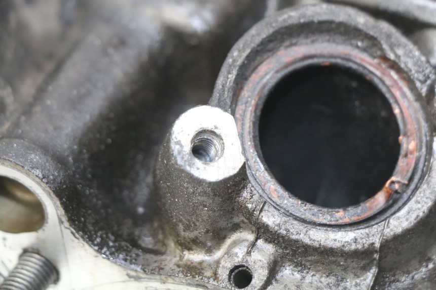 photo de FRONT CYLINDER HEAD HONDA VFR FI RC46 800 (1998 - 2001) - Surface and material condition